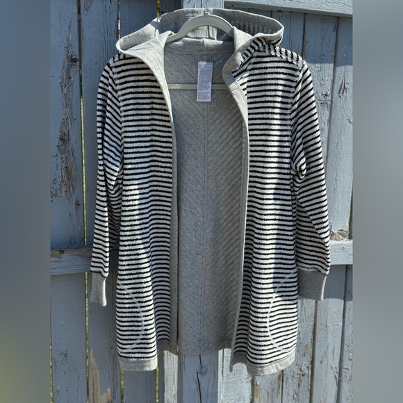 Chico's Zenergy Line Womens Jacket size 1 US size 8 Striped Cardigan Sweater NEW - Picture 8 of 11